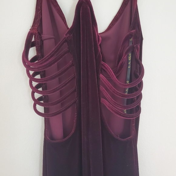 Dress - Picture 3 of 3